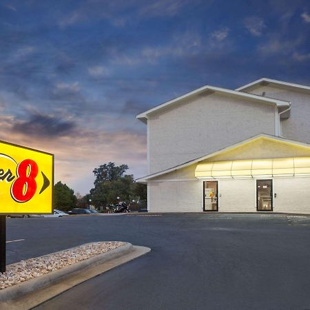 Hotel Super 8 By Wyndham Columbus Airport Exterior foto