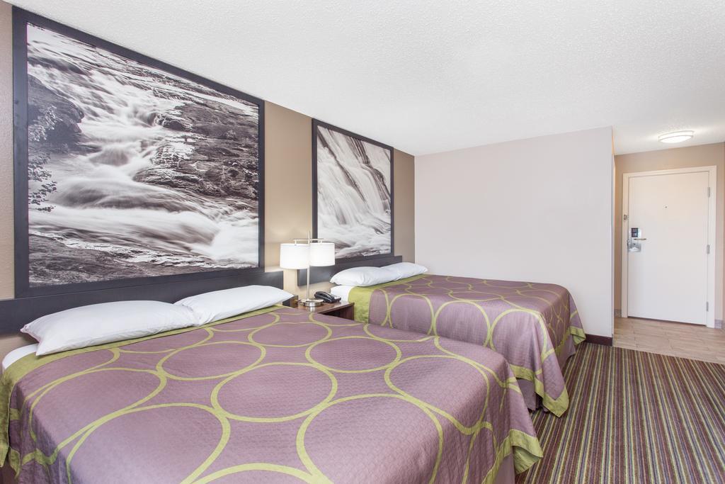 Hotel Super 8 By Wyndham Columbus Airport Exterior foto