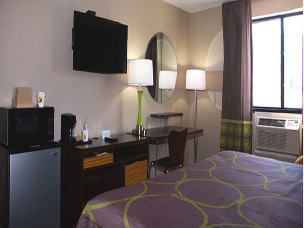 Hotel Super 8 By Wyndham Columbus Airport Exterior foto